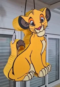 Piñata Rey León