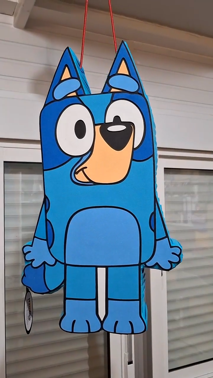 piñata bluey